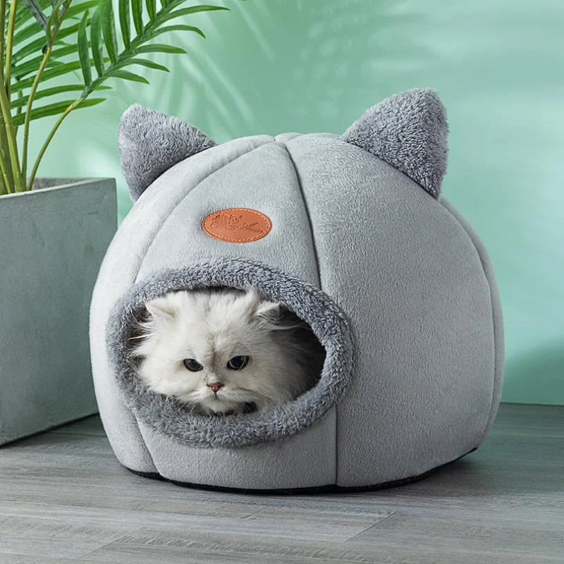 Cozy Winter Cat Bed – Deep Sleep Cave Nest for Pets