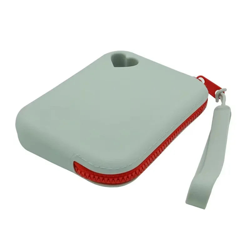 Portable Silicone Dog Treat Pouch – Leak-Proof Training Bag