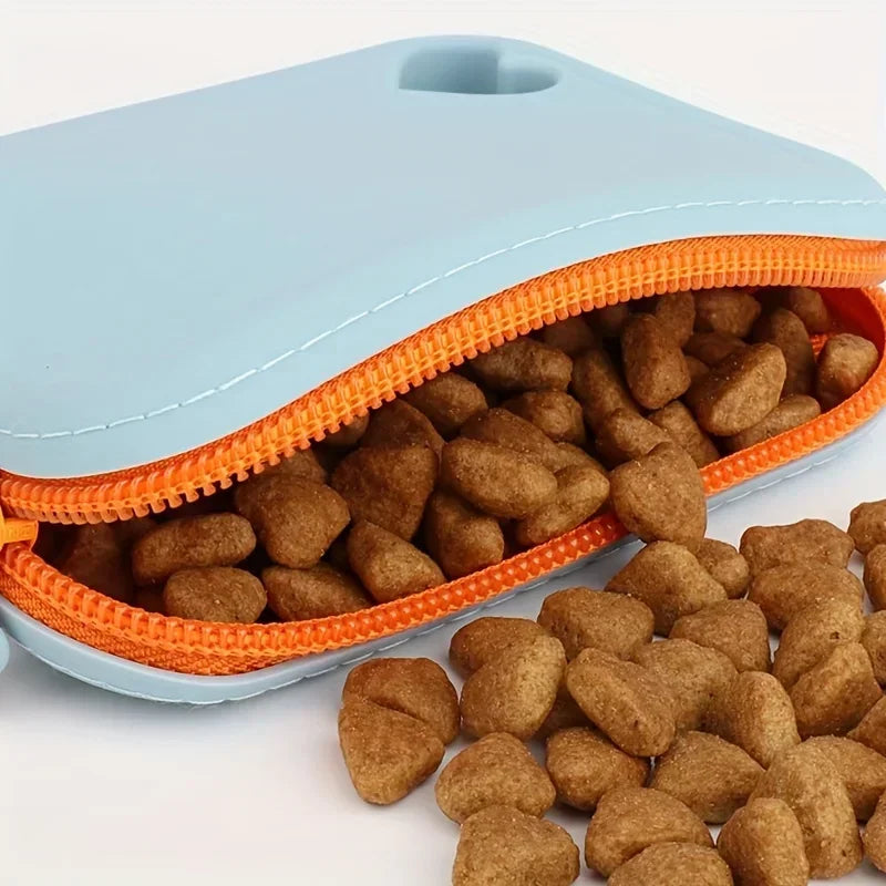 Portable Silicone Dog Treat Pouch – Leak-Proof Training Bag